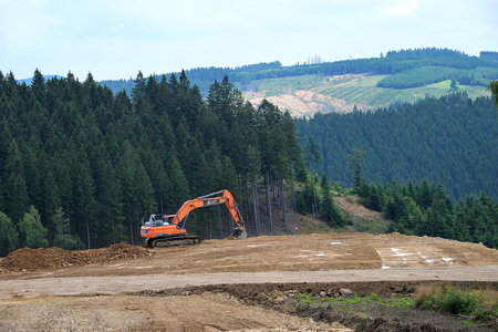 Bauarbeiten auf der Baustelle des Trianel Windpark Sundern